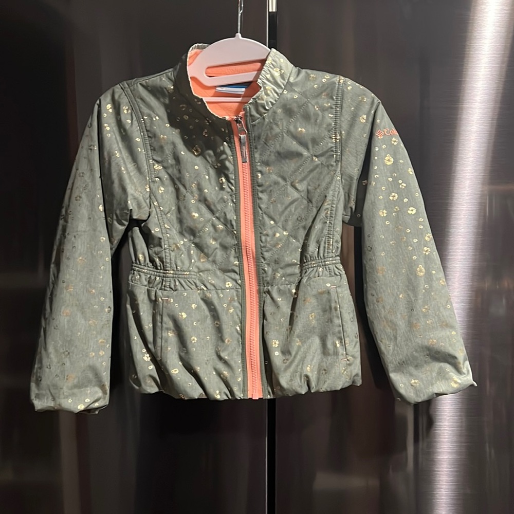 Girls Columbia Jacket. - with Outgrown technology